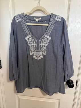 Tantrums Boho Embroidered V-Neck Tunic Top